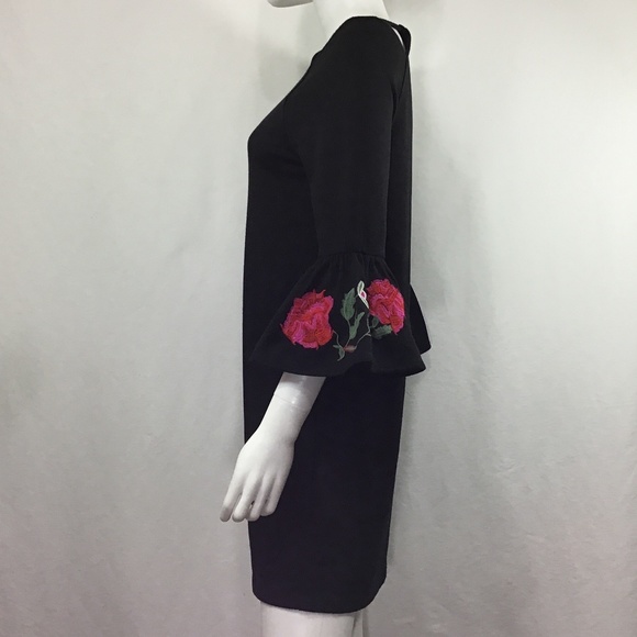 Francesca Alya Black Dress With Bell Sleeves - Picture 4 of 13